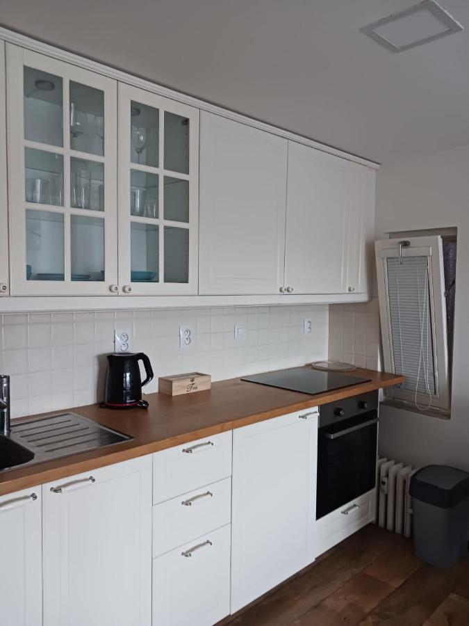 Cool Studio Apartment Прага Екстериор снимка